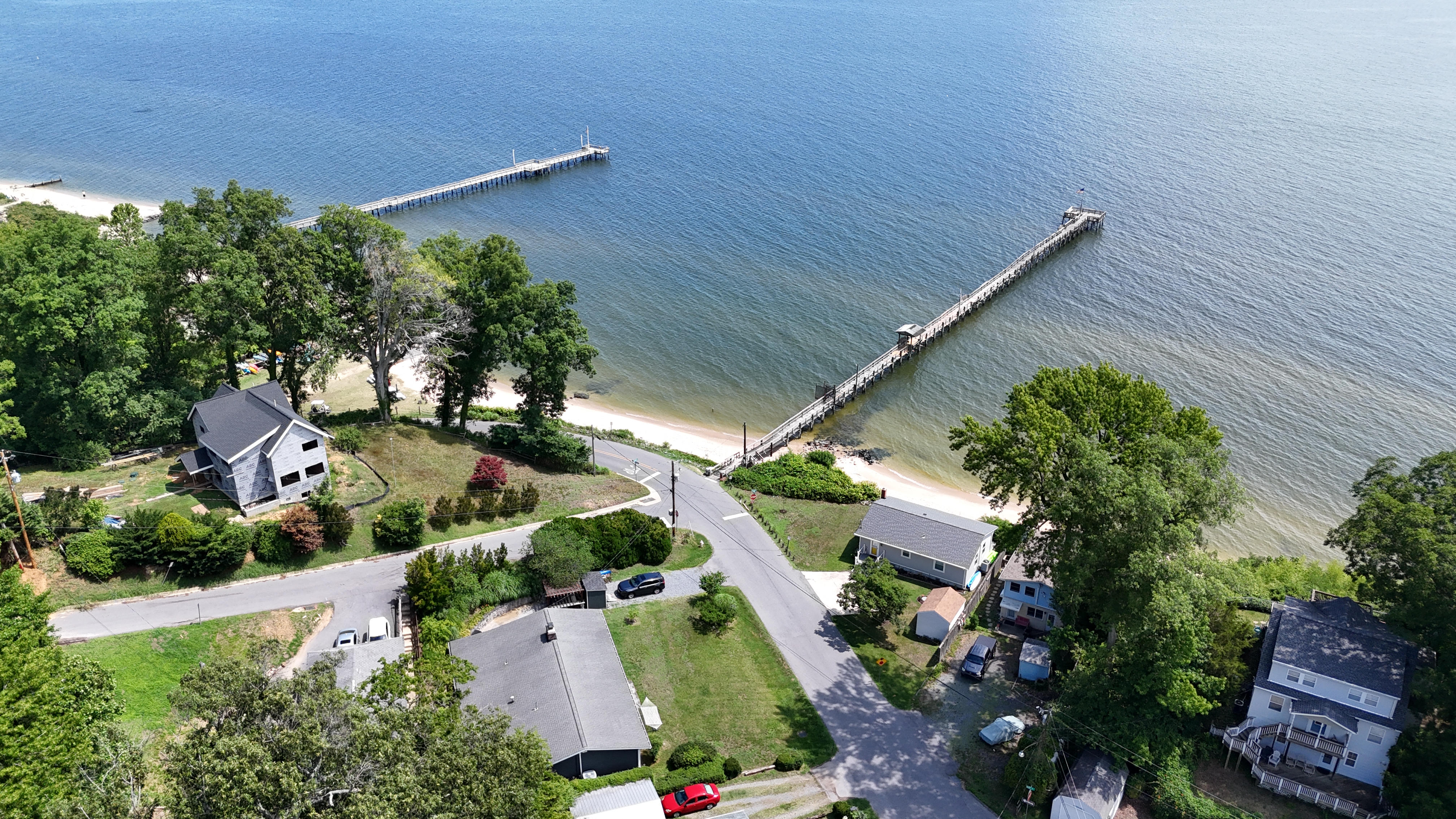 Chesapeake Bay Cottage for Sale in Port Republic, Calvert County: Kenwood Beach Waterfront Living header image.