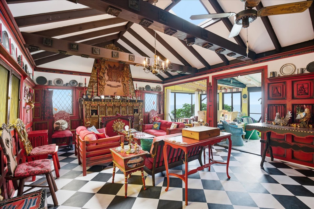 For Sale in Port Republic, MD: A Hand-Carved Chesapeake Bay Retreat in Scientists' Cliffs header image.