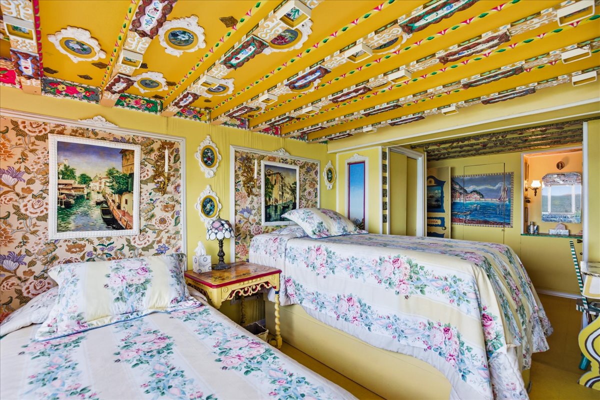 For Sale: A One-of-a-Kind Chesapeake Bay Retreat in Scientists' Cliffs, Port Republic header image.