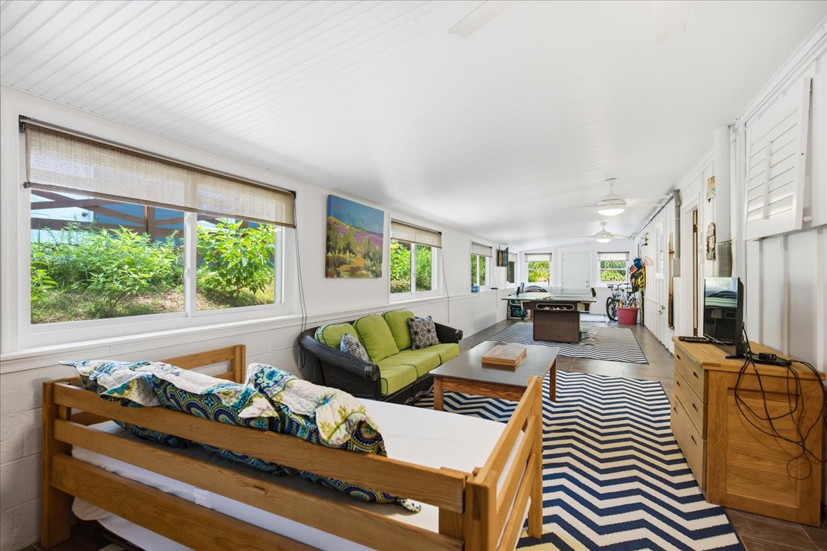 For Sale in Port Republic, MD: A Renovated Chesapeake Bay Cottage in Kenwood Beach header image.