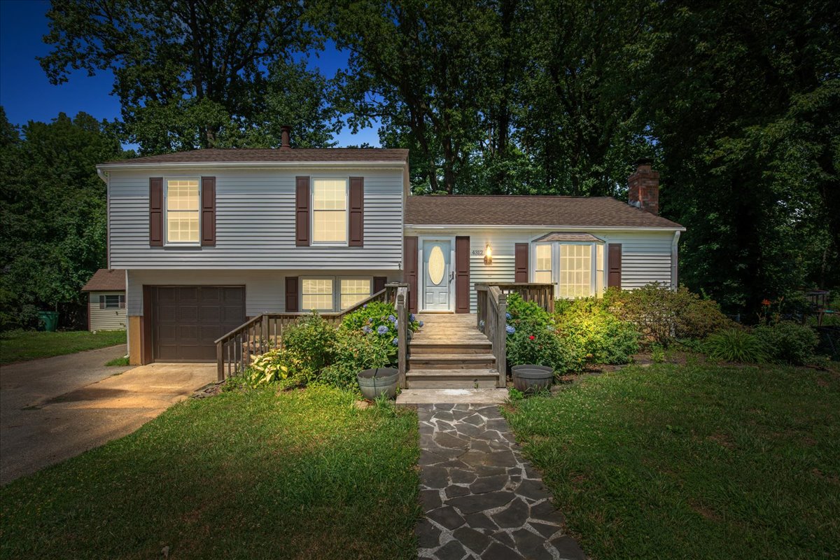 Renovated Water-Access Home for Sale in Prince Frederick, Calvert County: Chesapeake Heights header image.