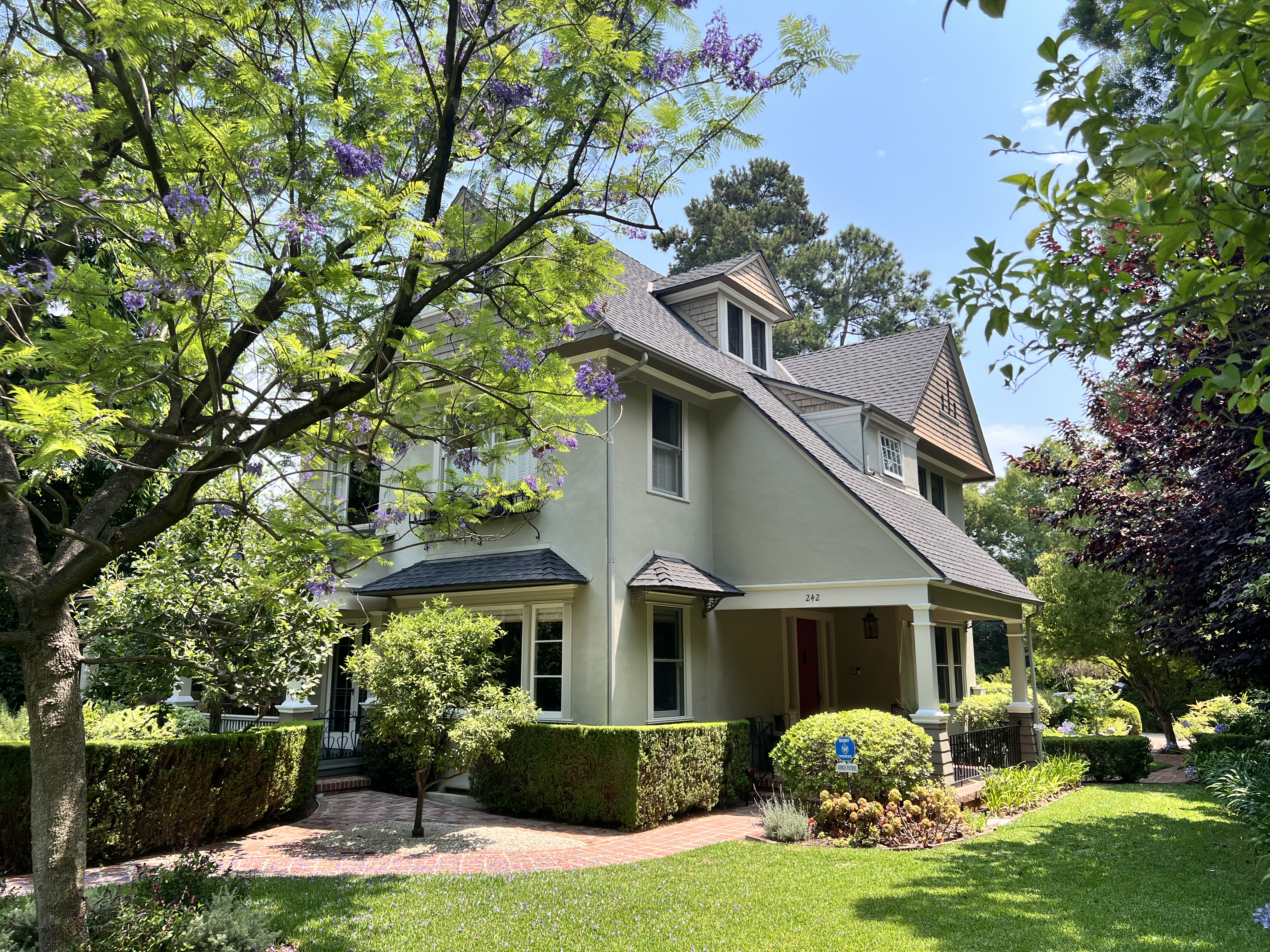 “A Trophy Property in Pasadena… and an interesting story” header image.
