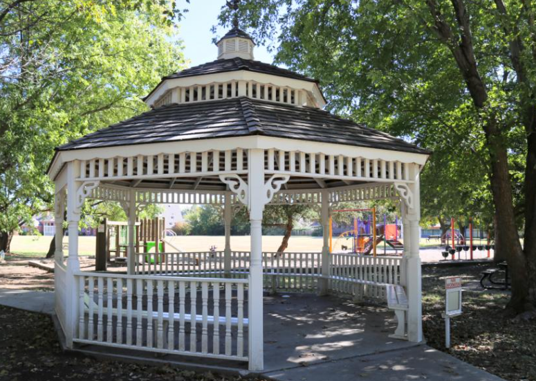 SHOULD YOU LIST NOW OR WAIT UNTIL SPRING? HOW BROOKHAVEN HOMES ARE SELLING IN LATE 2025 header image.