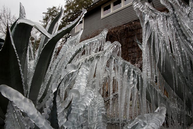 We can't call weather header image.