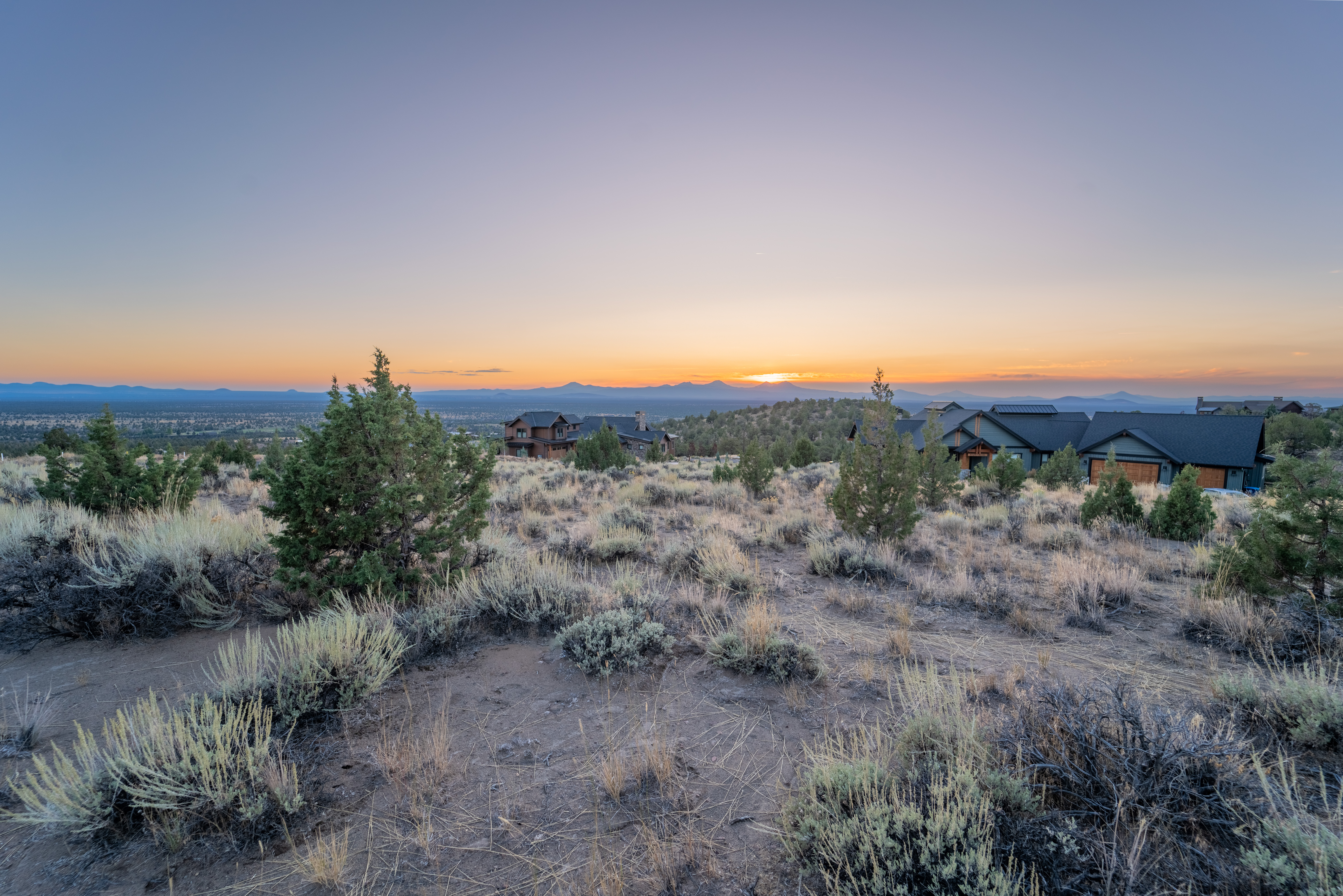 Join Ryan McGlone & Guest Speaker Economist Damon Rumberg At Broken Top Bottle Shop! header image.