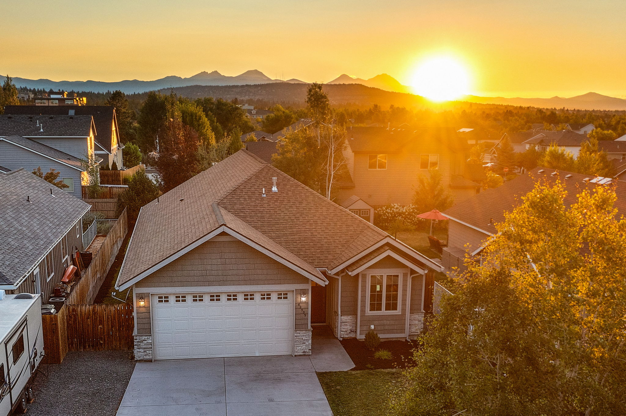 September 2024 Market Update: Growing Inventories, Price Sensitivity, Affordability header image.