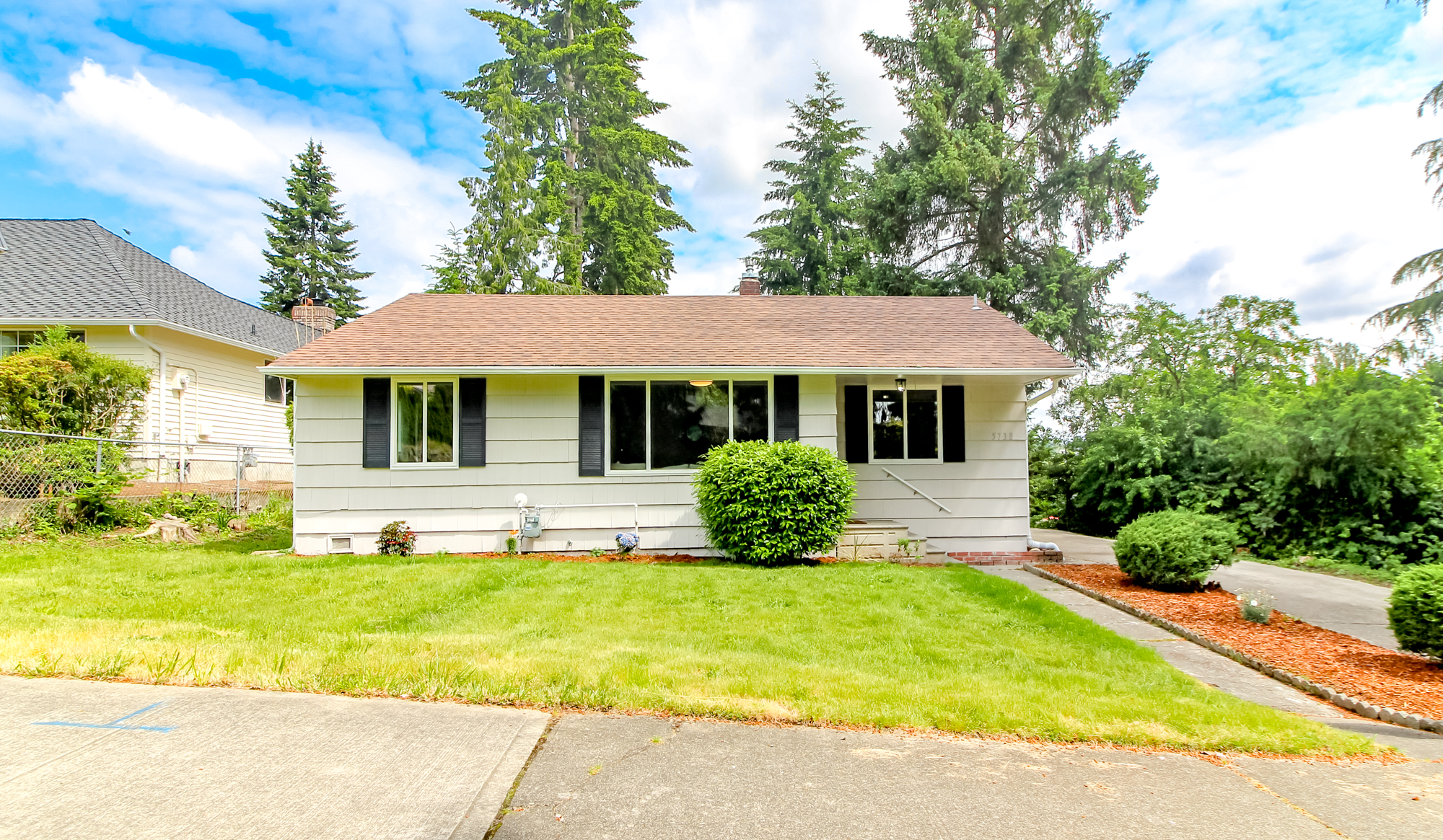 Just Listed in Tukwila! header image.