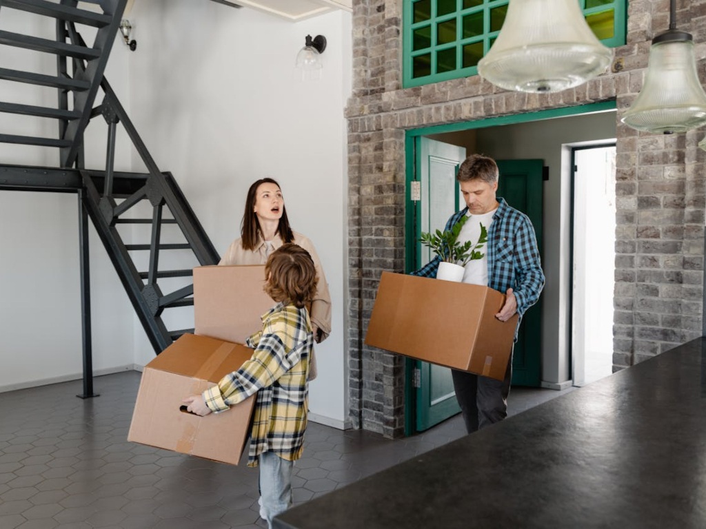 The Ultimate Checklist for Moving Into a Condo header image.