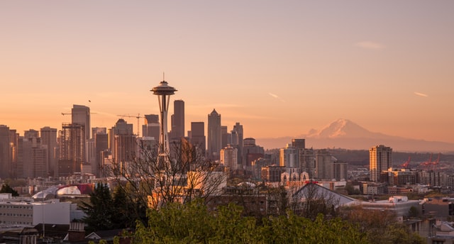 The Dos and Don'ts of Buying a Fixer-Upper in Seattle header image.