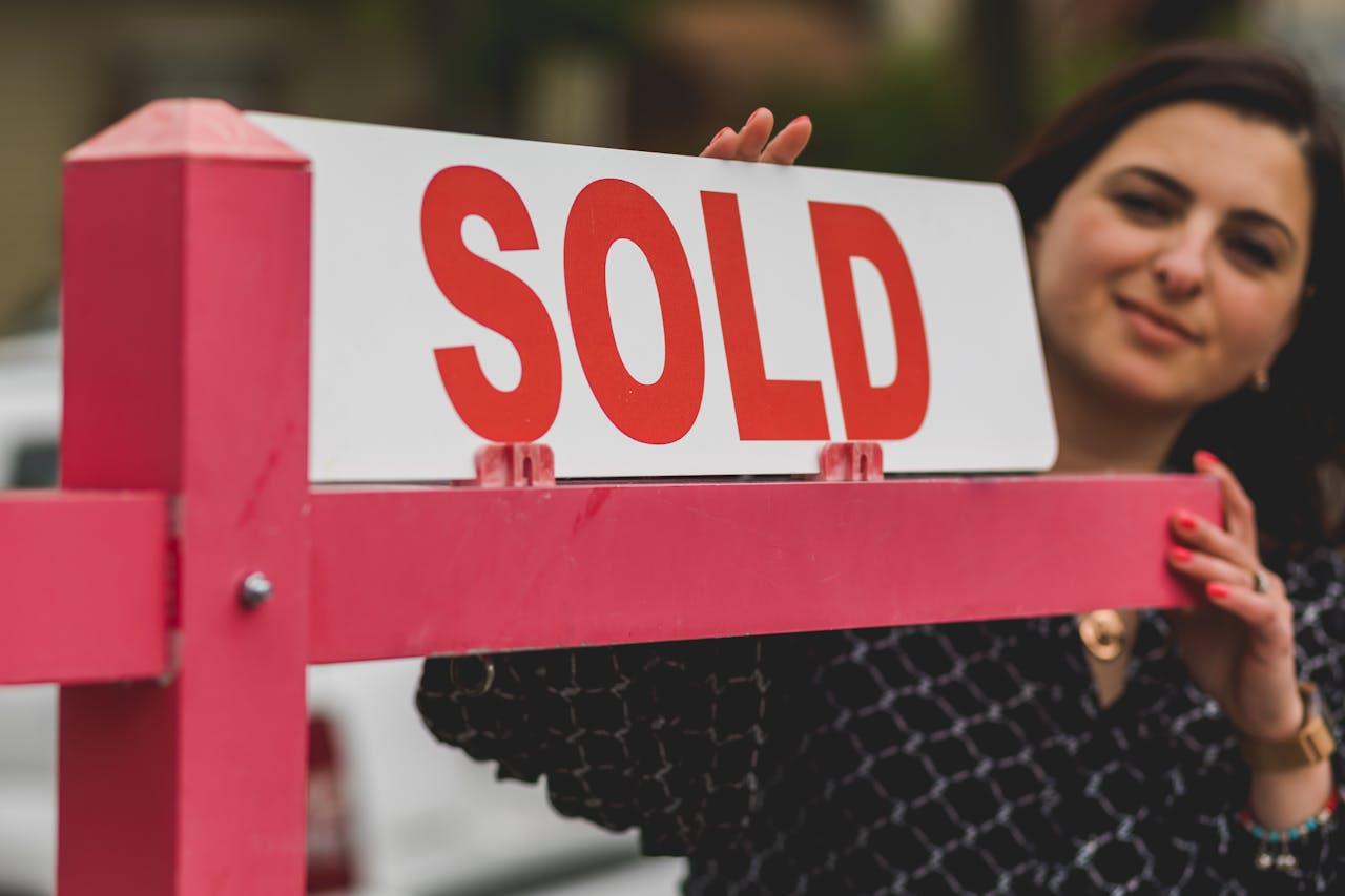 The Psychology of Home Buying: Understanding Buyer Behavior header image.