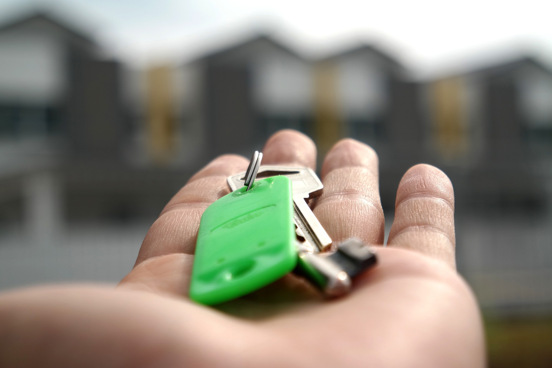 Expenses to expect when buying a home in Seattle header image.