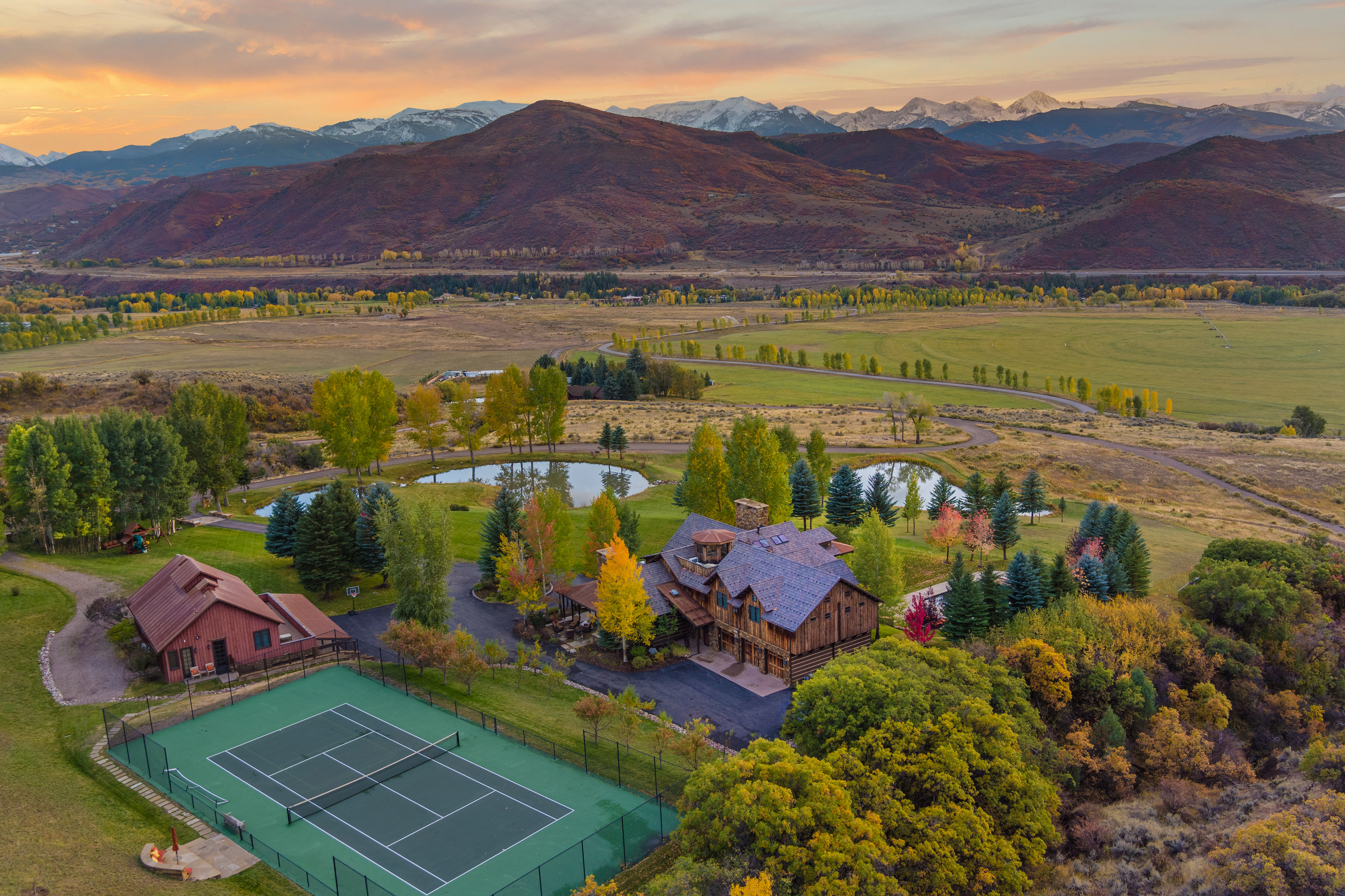 World Market Spotlight - 725 Aspen - Valley Downs Road - Woody Creek, CO - Offered at $17,900,000 header image.