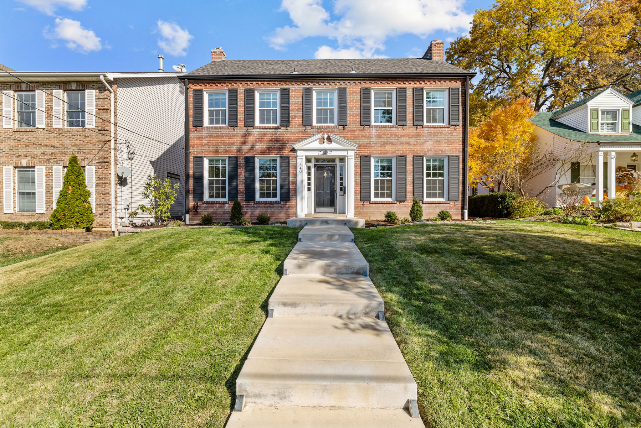 Clean Exterior St. Louis Home