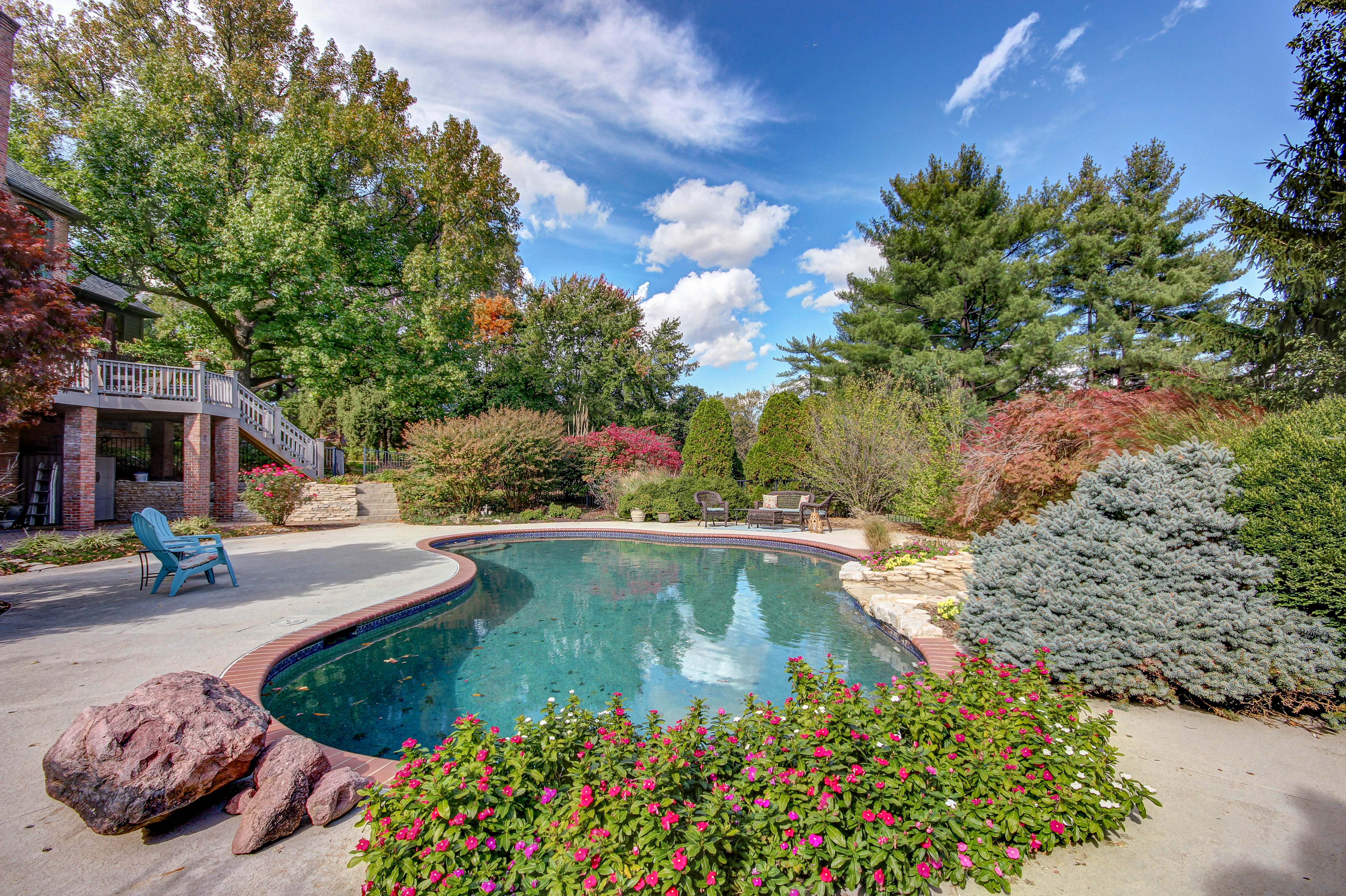 Selling: You should start talking to a real estate agent sooner than you think header image.