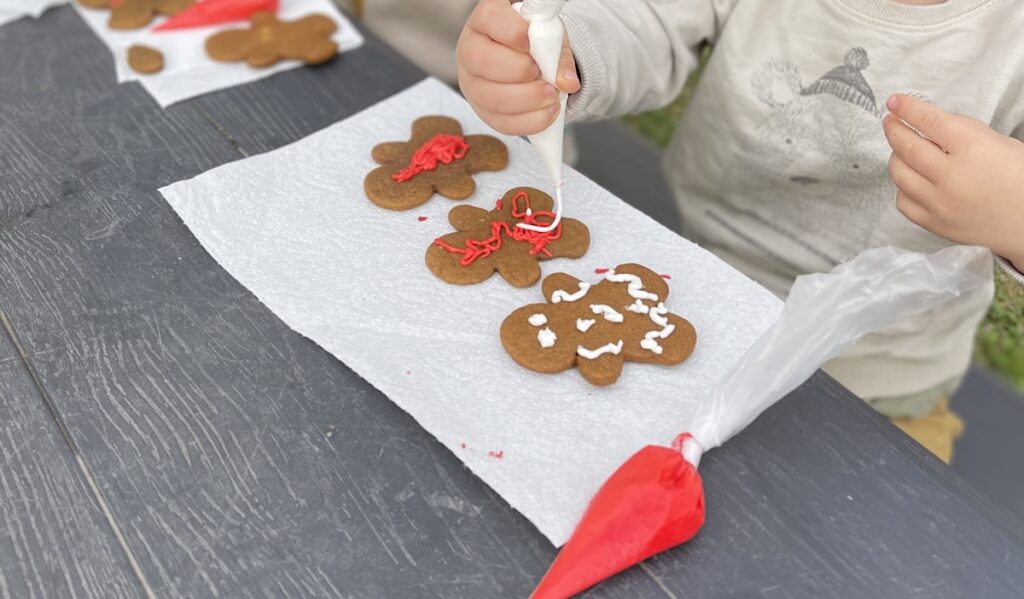 Ring in the season at Urban Harvest’s free Winter Festival By 365thingsinhouston header image.