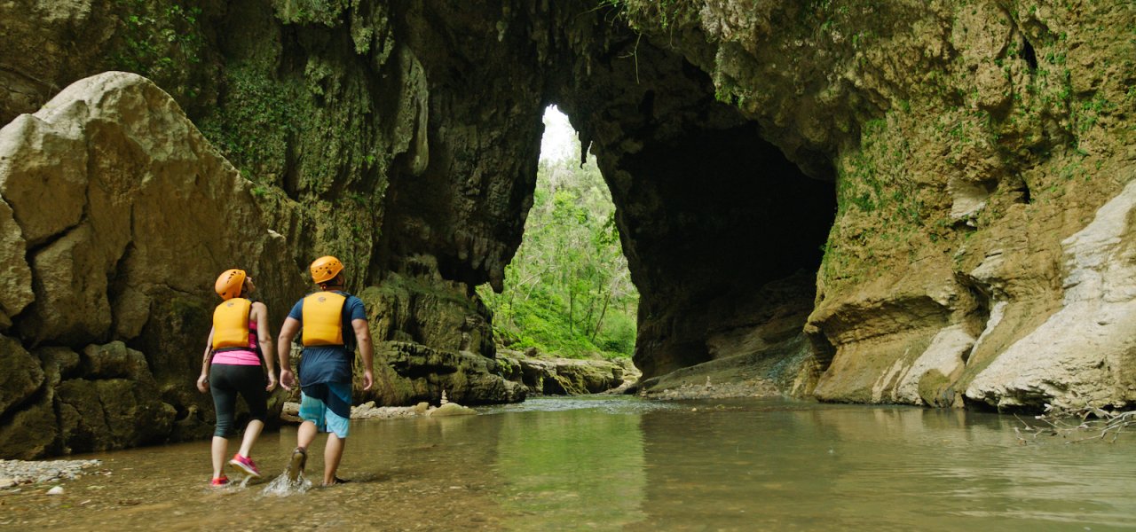 Experiencias sostenibles en Puerto Rico Por Discover Puerto Rico header image.