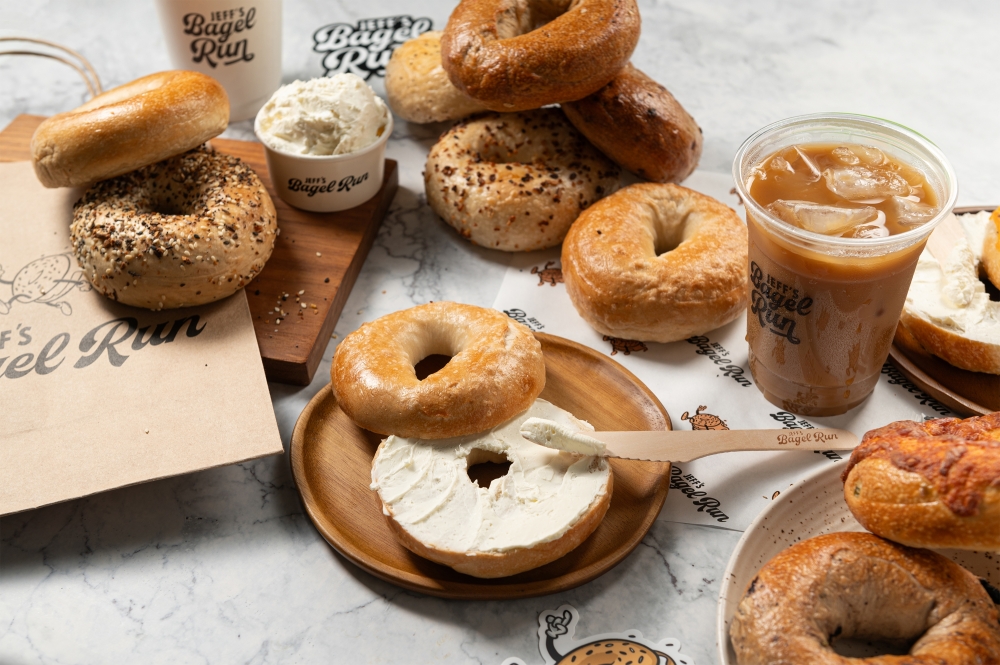 Bagel franchise opens new League City location By Community Impact header image.
