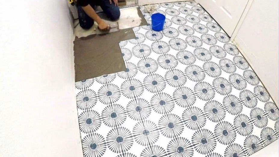 Invertir en este tipo de losa para el baño podría preparar tu hogar para los próximos 30 años Por Realtor.com header image.