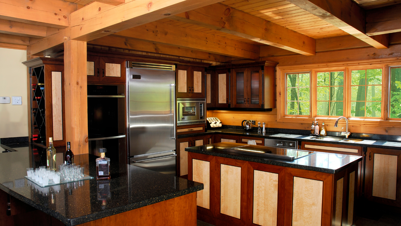 Conquering Cottage Kitchen Clutter By HomeKeepr header image.