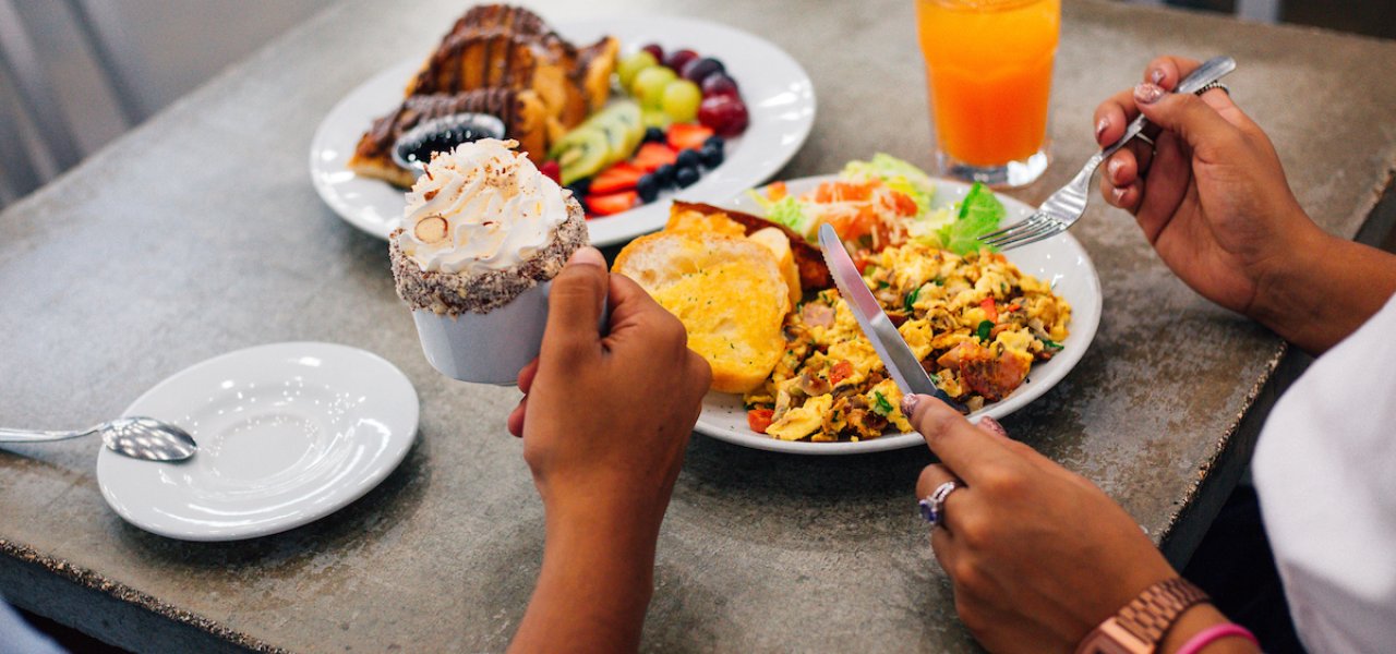 Mejores Lugares para Disfrutar de un Brunch en el Área Metro Por Discover Puerto Rico header image.
