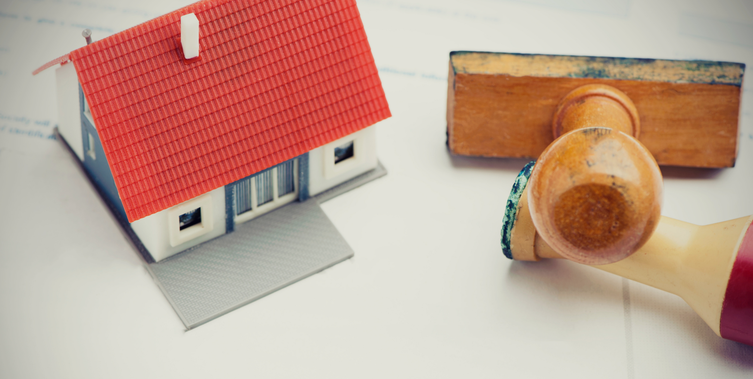 Pre-Qualified or Pre-Approved? What’s the Difference? by HomeKeepr header image.