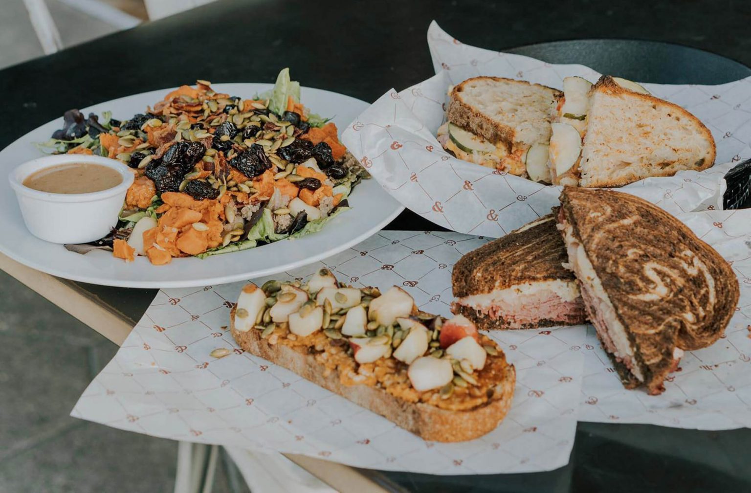 BLACK & BREW COFFEE HOUSE & BISTRO by visitcentralflorida.org header image.