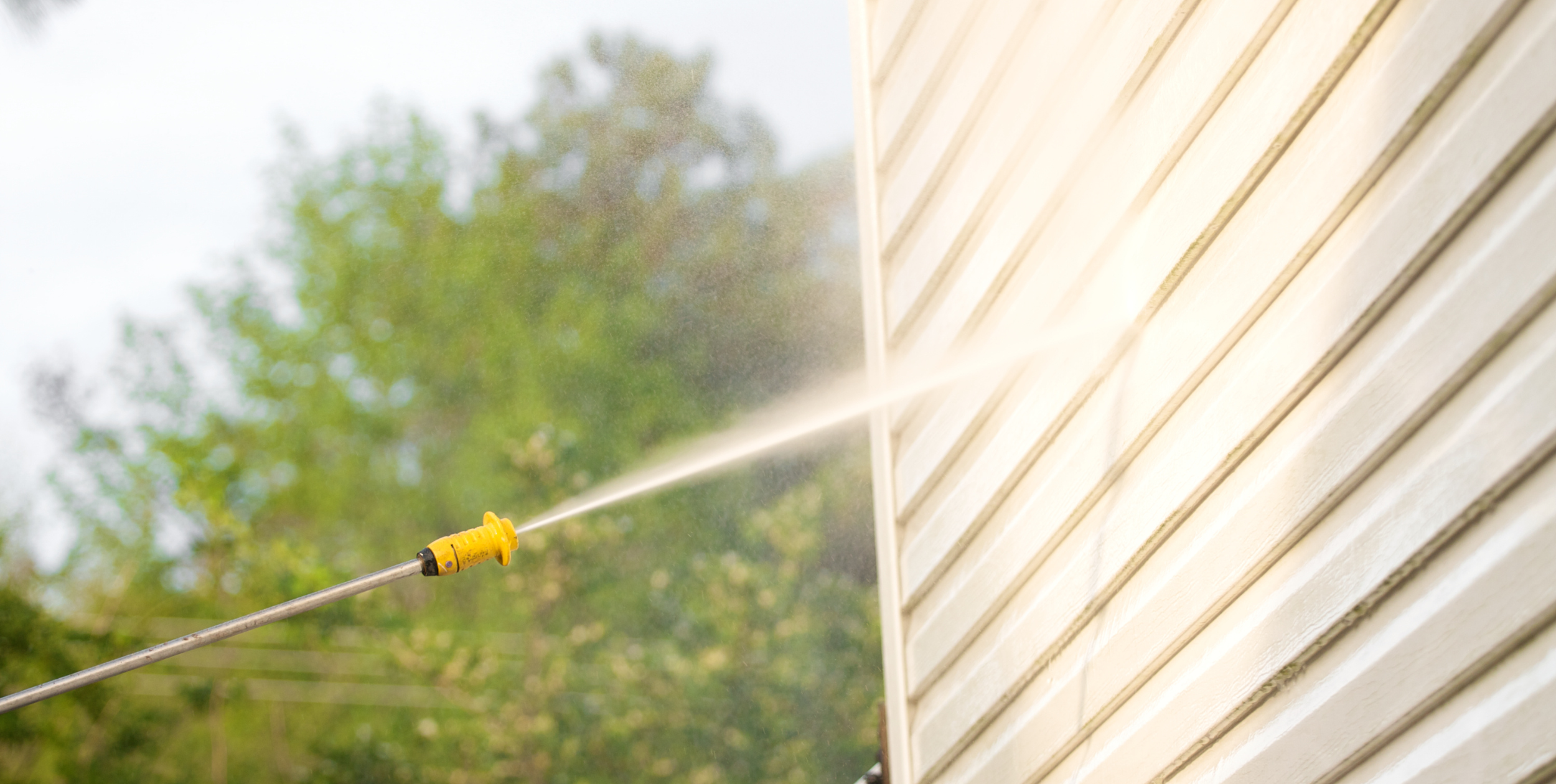 Safety Tips for Pressure Washing Your Home By HomeKeepr header image.