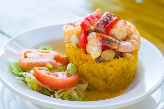 Explora las Comidas Tradicionales Puertorriqueñas Por Puerto Rico Activities header image.