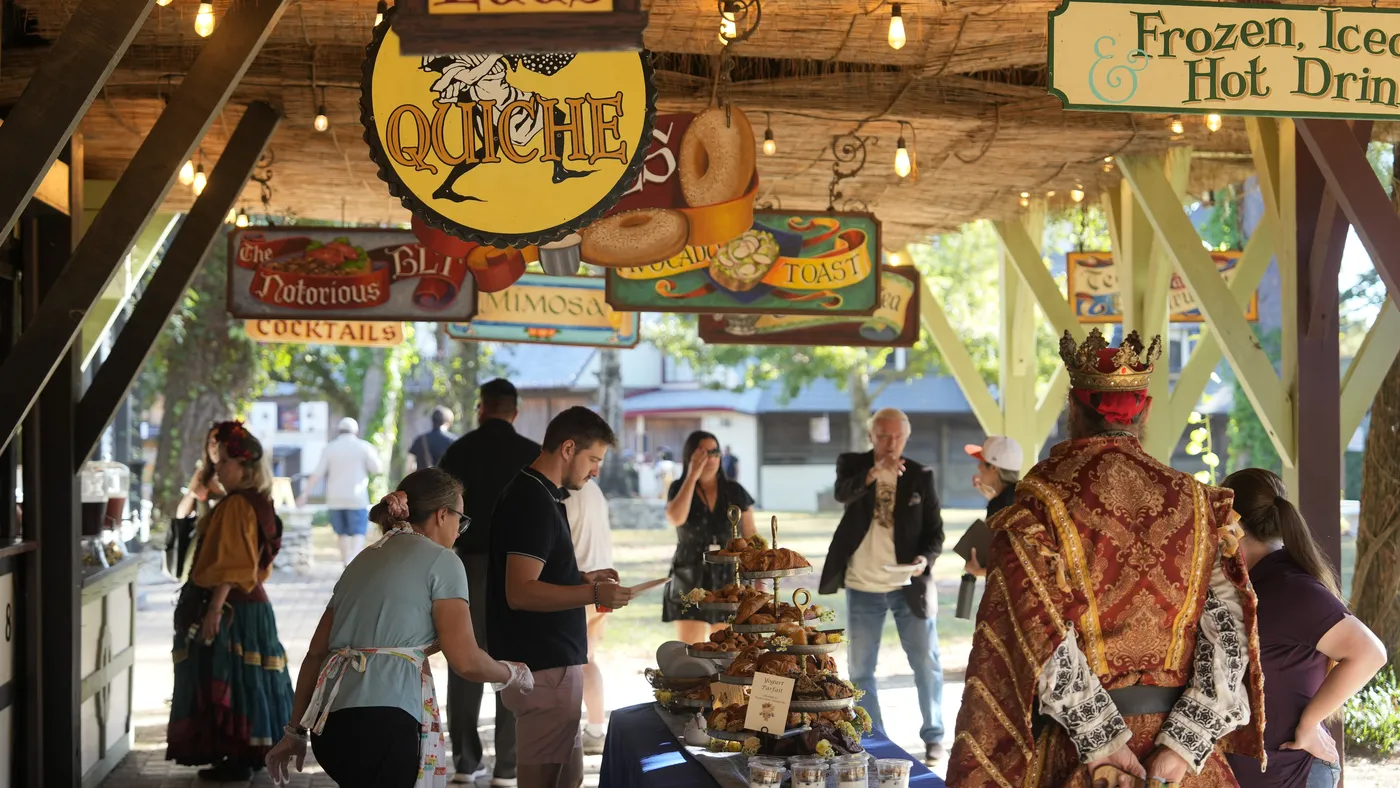 How to Eat Like a King at the Texas Renaissance Festival By Houston Eater header image.