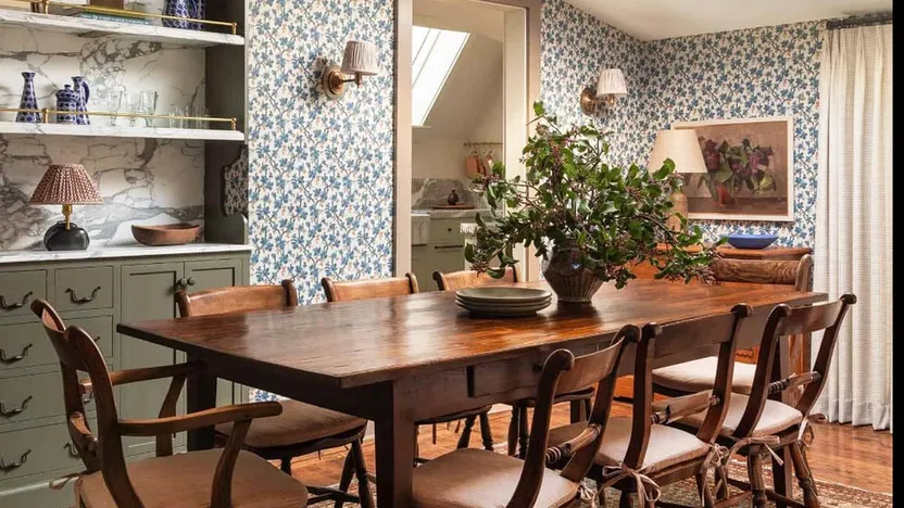 Country Chic: 5 Elevated Yet Simple Ways To Bring Laid-Back Charm Into the Dining Room By Realtor.com header image.