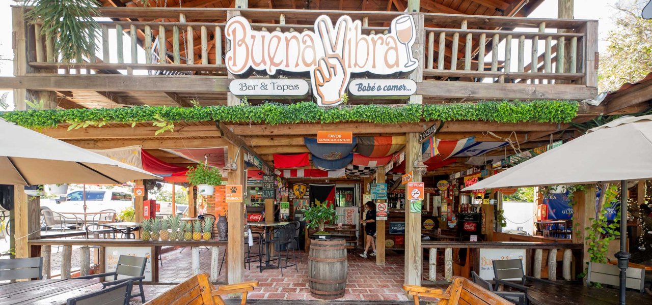 Dónde comer en Cabo Rojo Por Discover Puerto Rico header image.