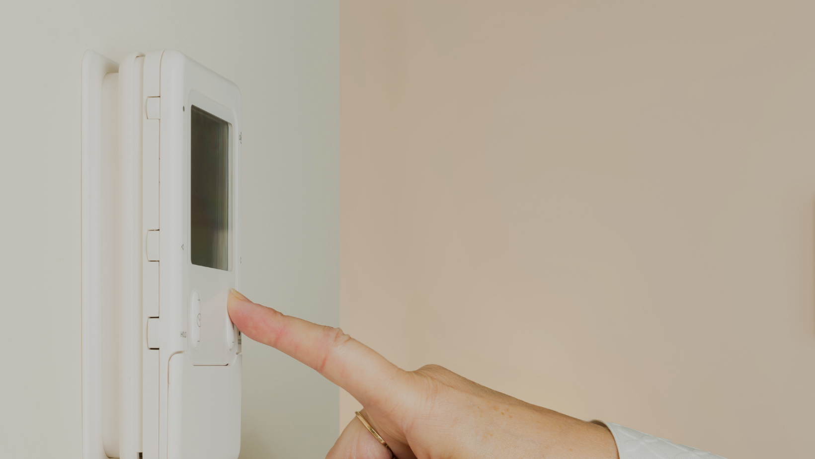 Your HVAC Estimate Checklist by HomeKeepr header image.