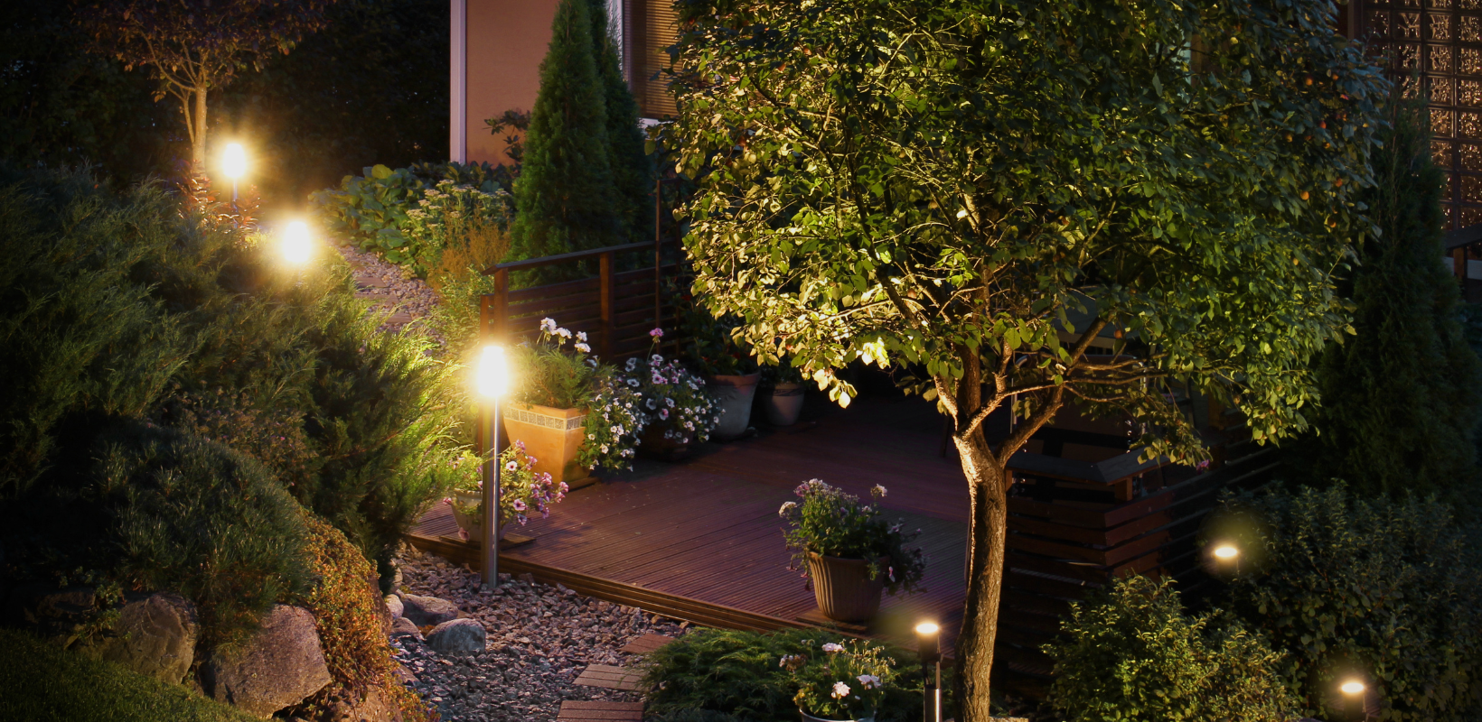 Tips for Shading Your Oasis By HomeKeepr header image.