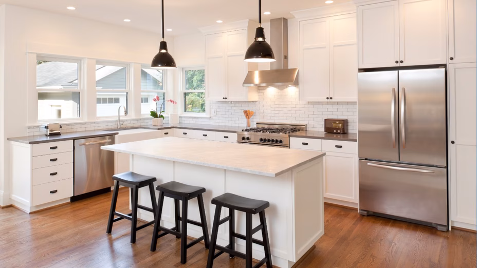 The Secret Weapon To Selling Your Home Quicker? Indoor Lighting By Realtor.com header image.