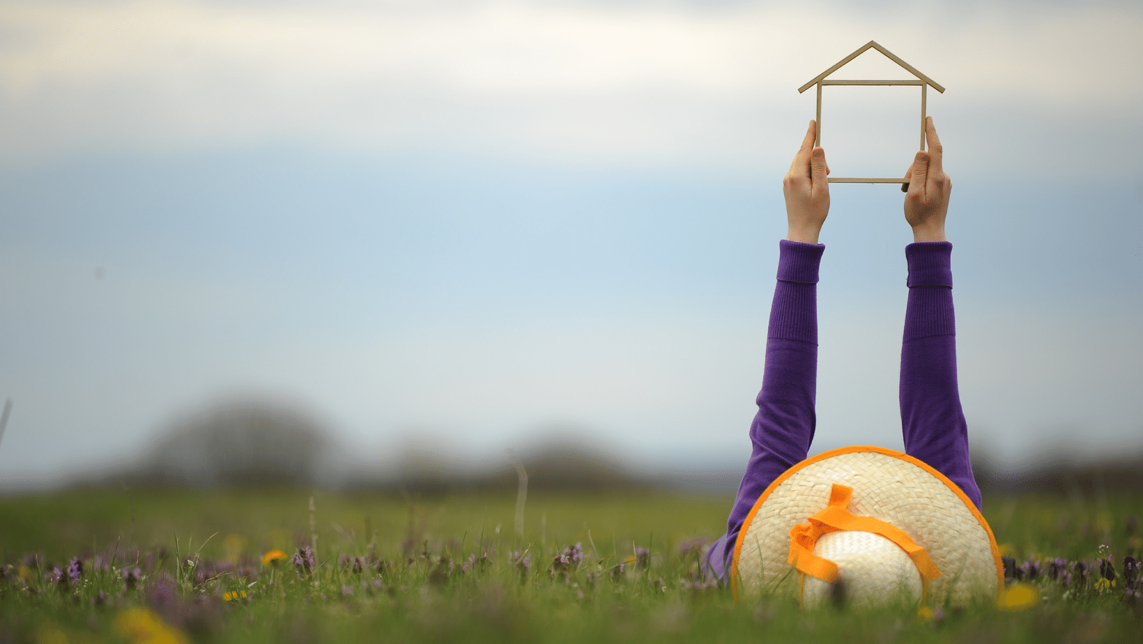 Tips for Single Homebuyers: How To Make Your Dream a Reality By Keeping Current Matters header image.