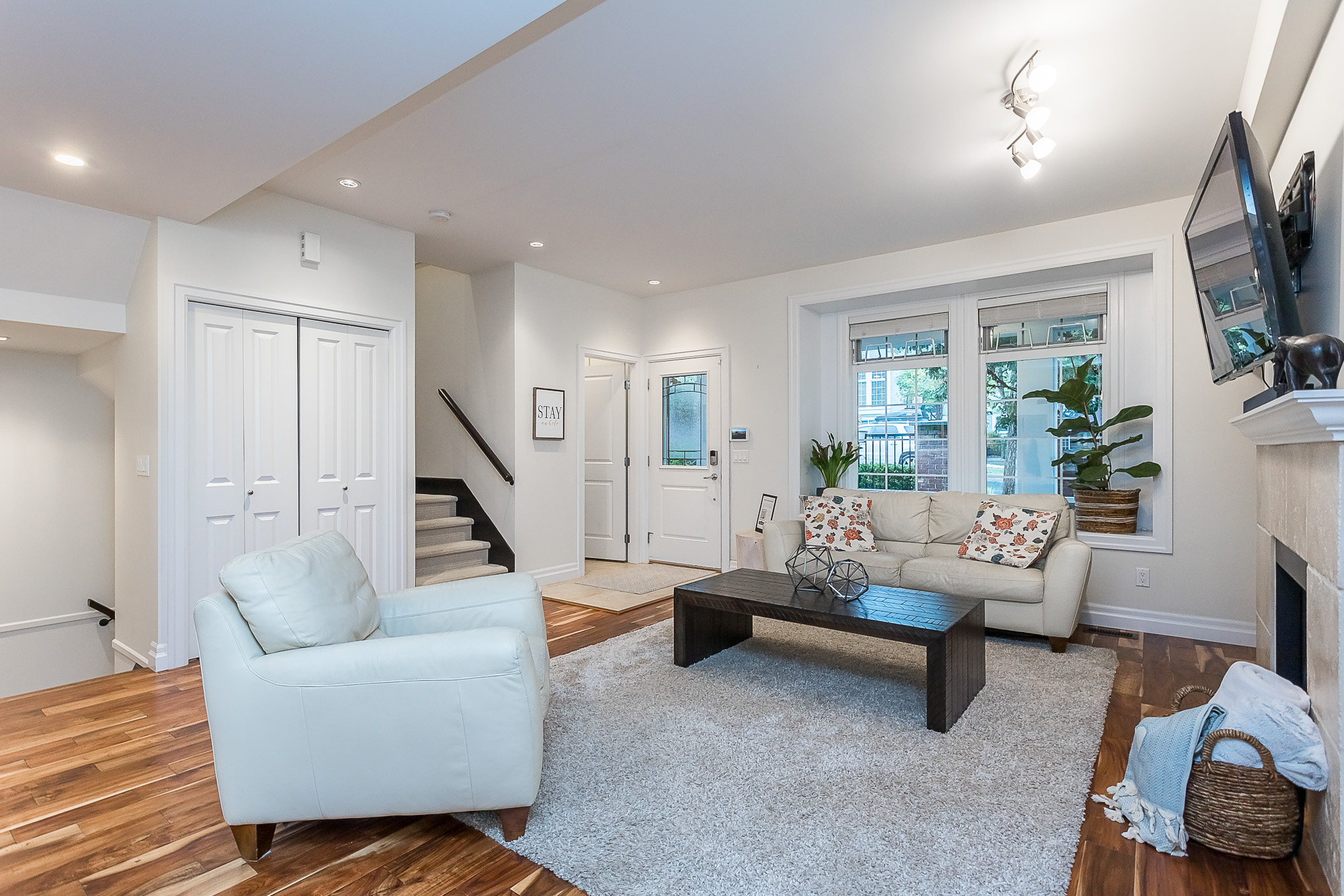 3372 Carmelo Avenue, Coquitlam, BC header image.