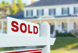 Why should I sell my home during the holidays? header image.