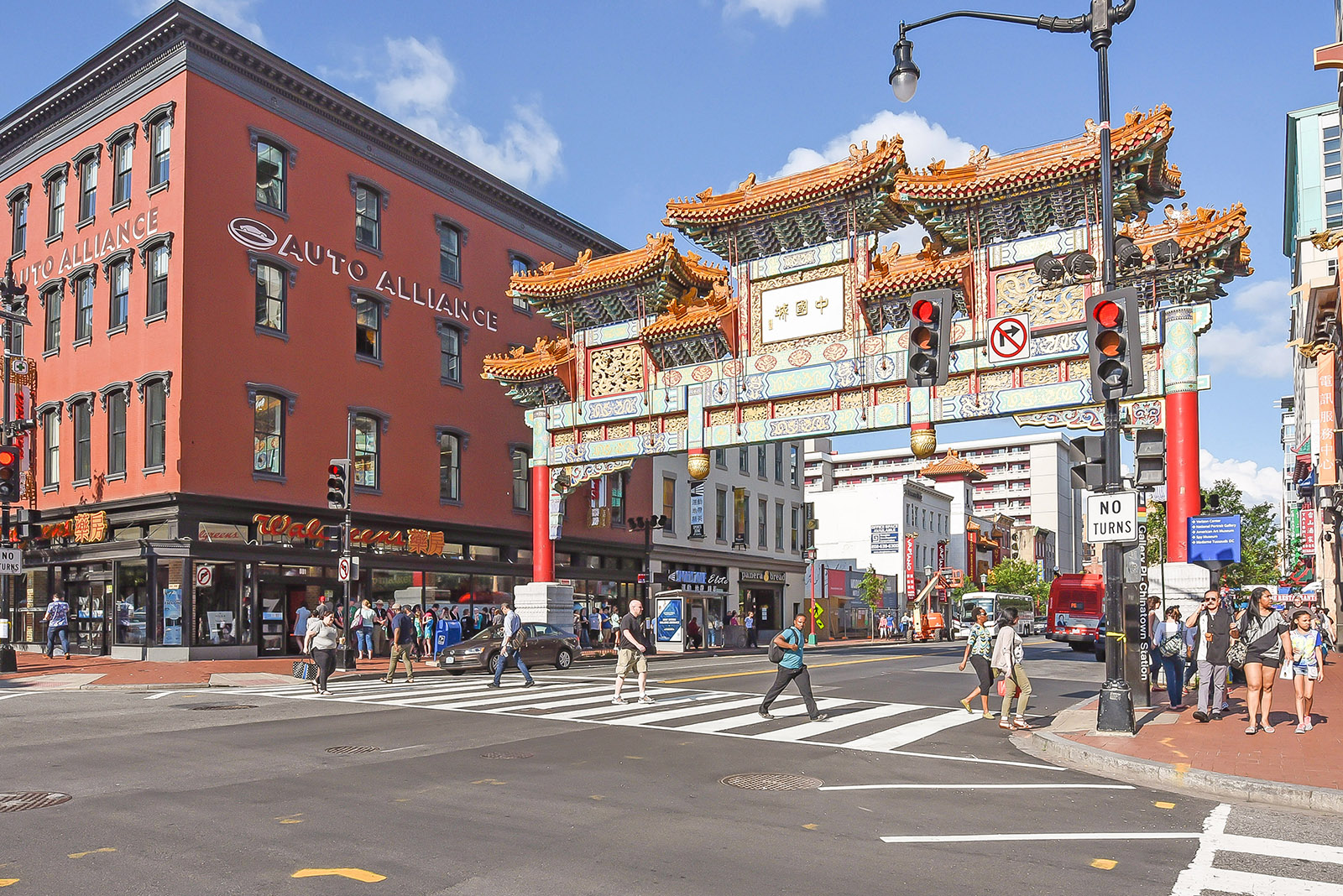 Corner Locations for Retailers header image.