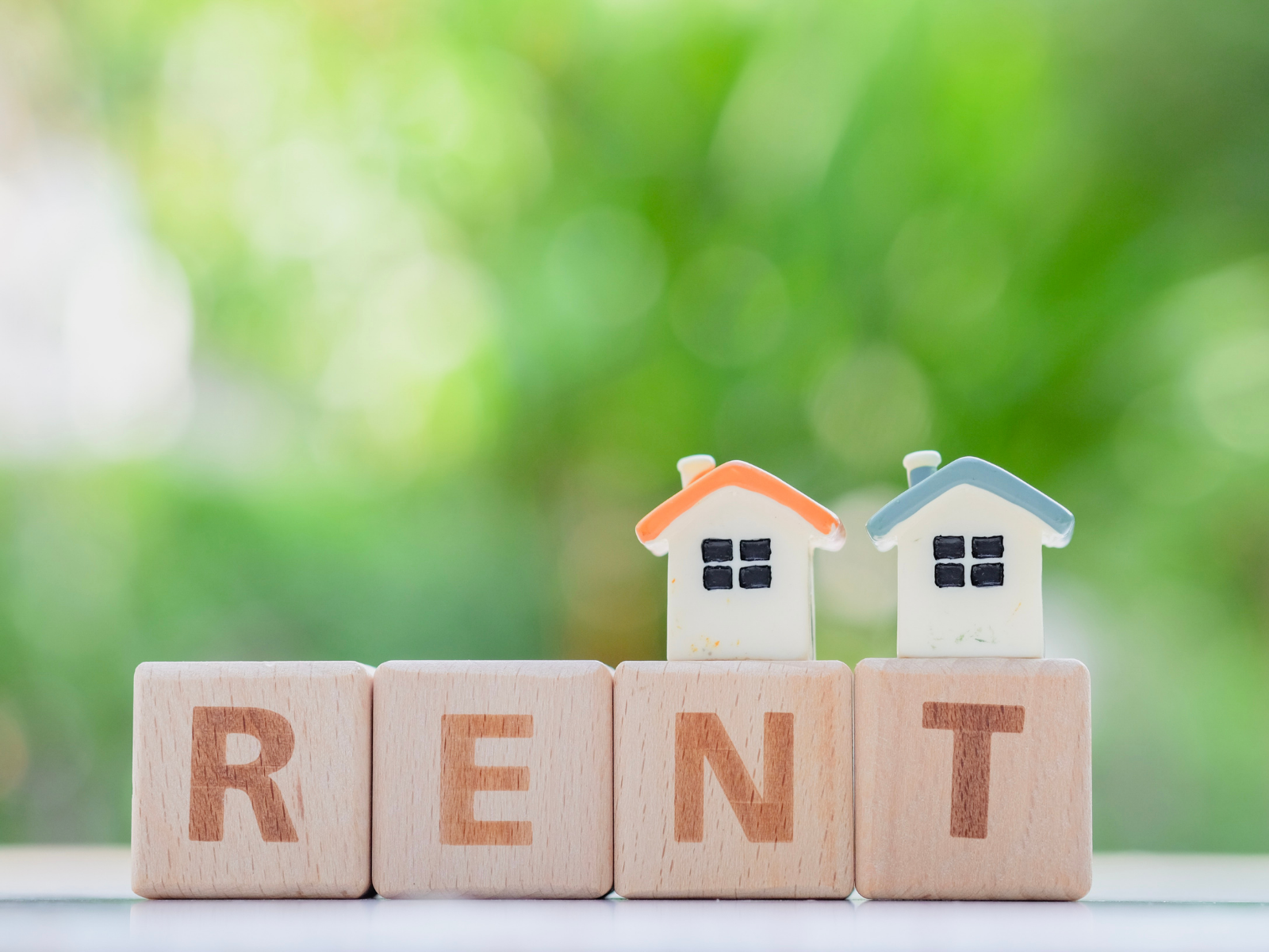 How to Avoid Rental Scams header image.