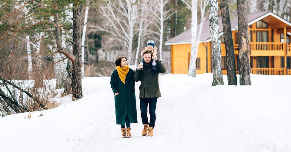 Buying or Selling a Home in Winter: What You Need to Know header image.