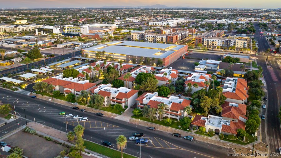 Chicago firm buys Mesa apartments as Phoenix market sees renewed interest header image.
