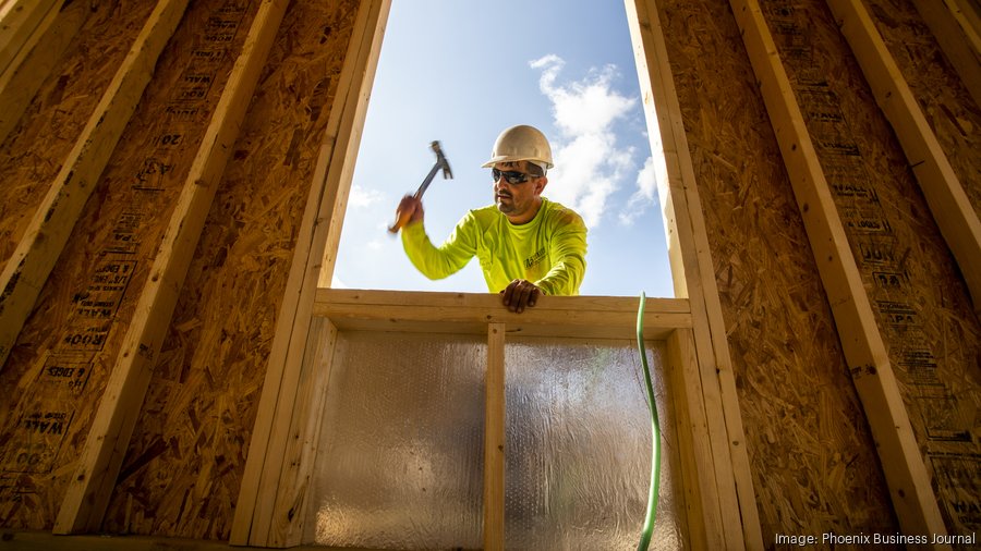 Lennar eyes 473 acres of East Valley land for new housing development header image.