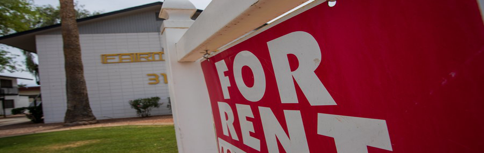 Arizona cities among national leaders in luxury home rentals, report shows header image.