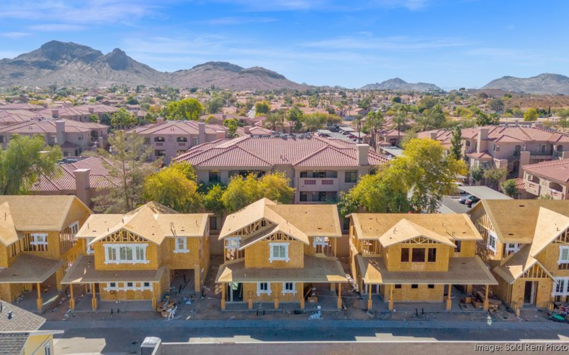 Nimble homebuilders shun the sprawl, search for infill gems within Valley cities header image.