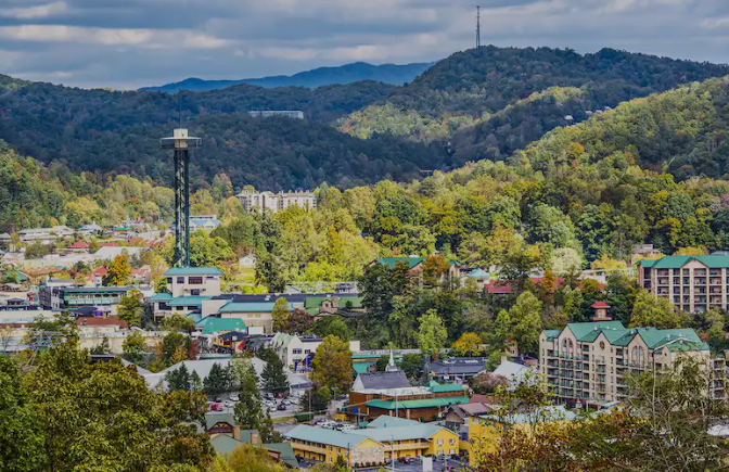 Five reasons to move to Franklin Tennessee header image.