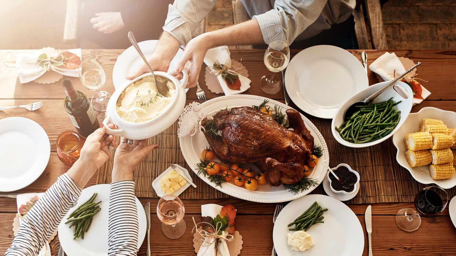 Stress-Free Thanksgiving Hosting Tips for a Memorable Holiday header image.