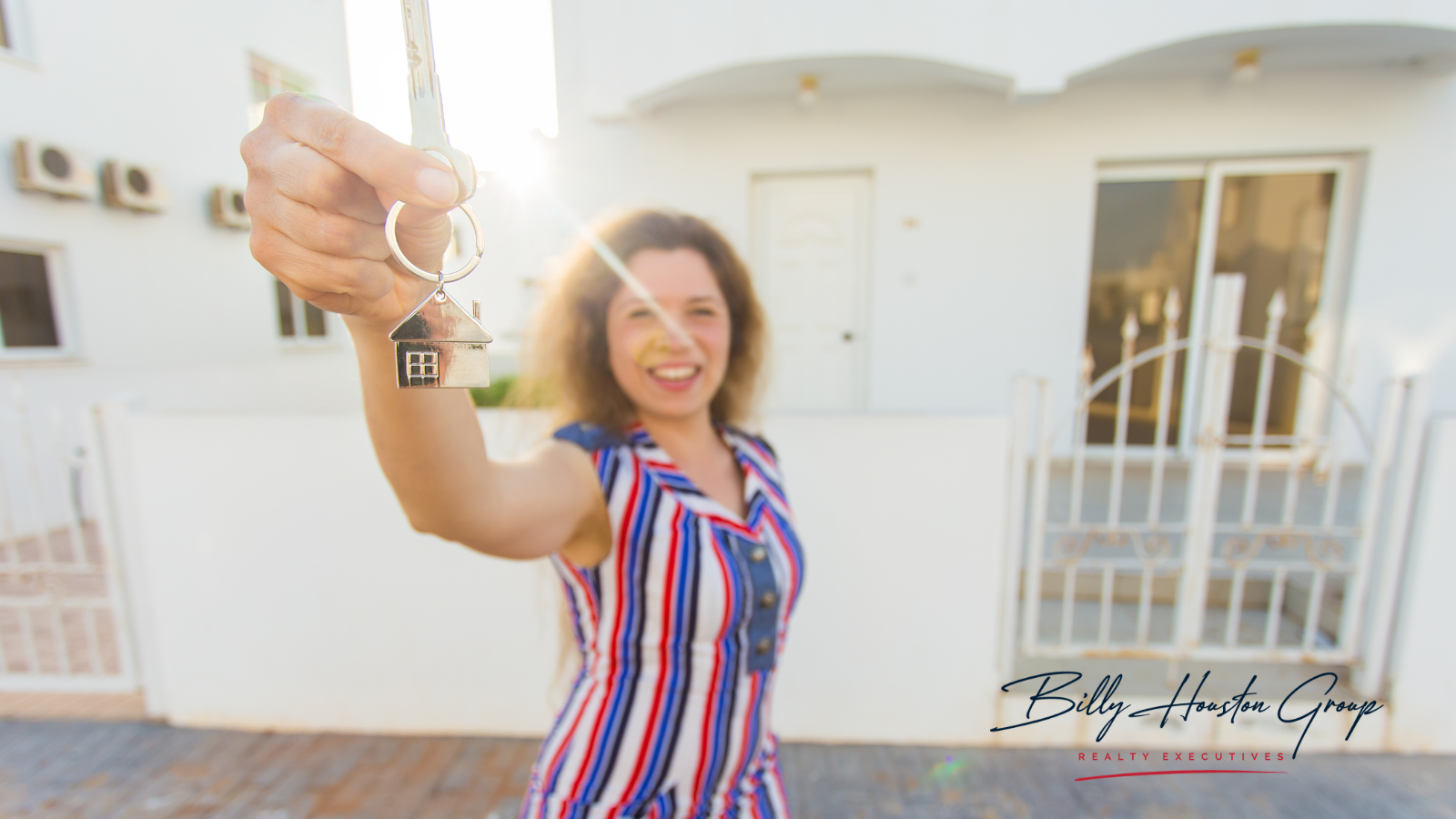 Single Women Are Embracing Homeownership header image.