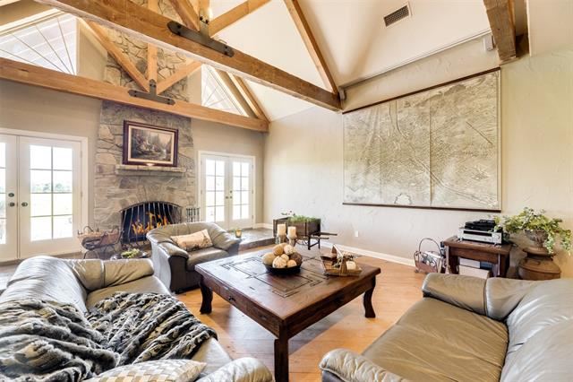 Has Quarentine Forced You to Consider a Split from Your Home? header image.