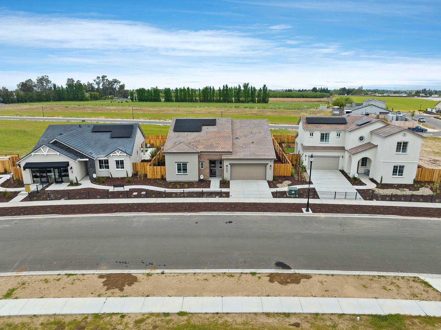 New construction homes in Manteca California master planned community in the Central Valley