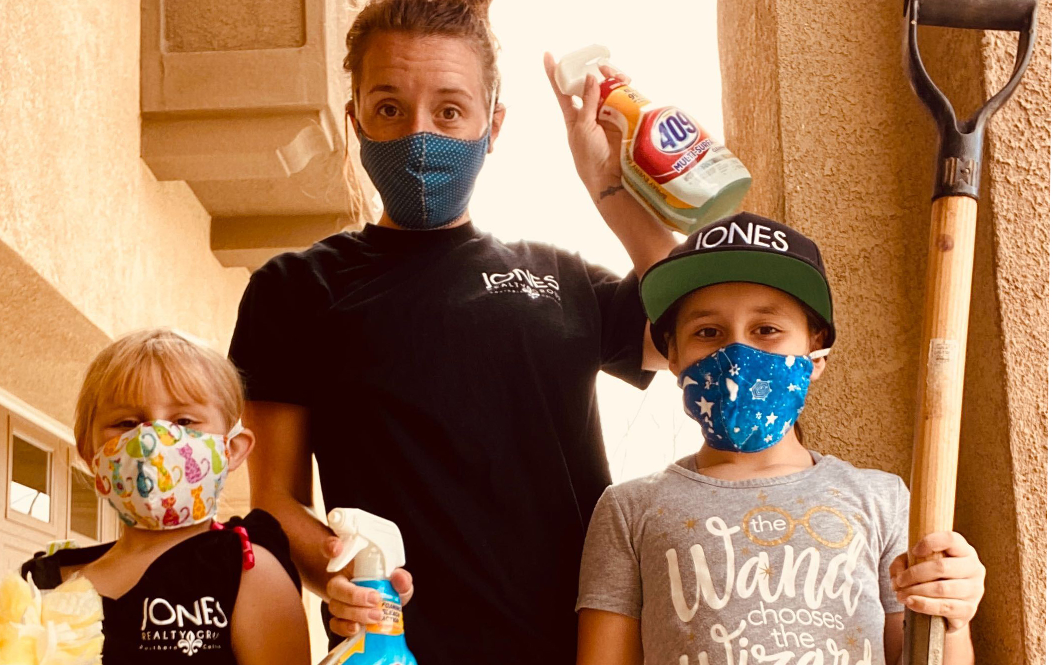 “STAY HOME” ENCOURAGEMENT FOR MOMS header image.